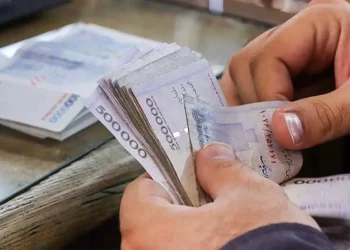 ایران دارای کمترین میزان متوسط حقوق بین کشورهای منطقه |تحلیل خبر