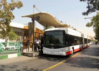 ورود ۷۵ متروباس و ۲ رام قطار مترو به تهران تا پایان سال | تأمین مالی قرارداد با چین