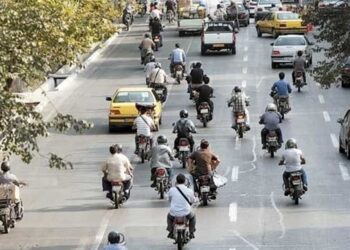 مصرف ۱.۱۱۳ تریلیون تومان بنزین توسط موتورسیکلت‌ها در نیمه نخست ۱۴۰۴