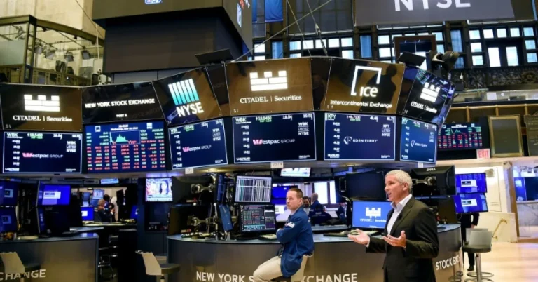 سهام آمریکا افت کرد؛ سرمایه‌گذاران از گزینه ترامپ برای ریاست فدرال‌رزرو نگران‌اند