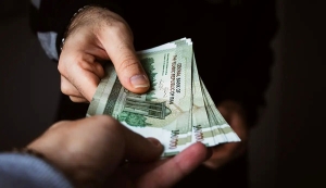 افزایش حقوق پلکانی معکوس در سال ۱۴۰۵؛ پیامدهای اقتصادی تعدیل حقوق برای گروه‌های مختلف حقوق‌بگیر