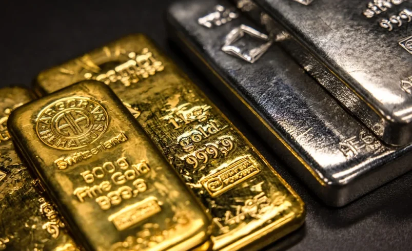 بررسی قیمت طلا و نقره