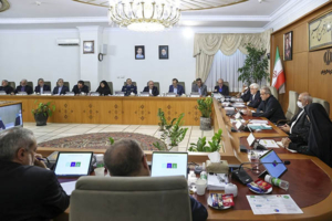 ۵ تصمیمی که ایران را از قحطی جنگی دور کرد