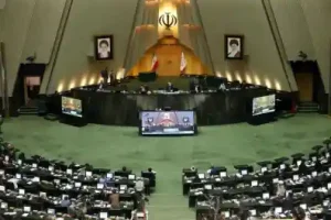 بازخوانی نقش مجلس در بازسازی توسعه اقتصادی پساجنگ