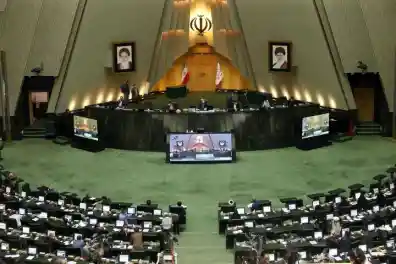 بازخوانی نقش مجلس در بازسازی توسعه اقتصادی پساجنگ