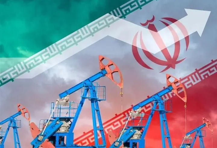 صعود ۲۰۰ هزار بشکه‌ای تولید نفت ایران در میانه بحران خلیج فارس - چارسو اقتصاد
