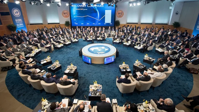 هشدار IMF درباره افت رشد اقتصاد جهان در سایه جنگ ایران