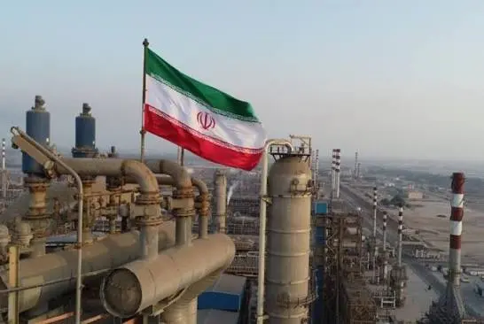 چارسو اقتصاد | تازهترین اخبار و تحلیلهای اقتصادی - تحلیل اقتصادی - چارسو اقتصاد ایران جایگاه پنجم نفت جهان را حفظ کرد
