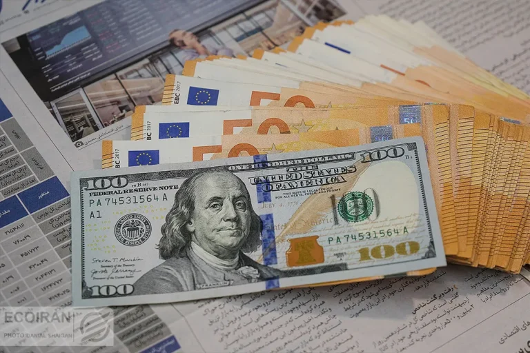 پیش ‌بینی قیمت دلار سه شنبه ۶ مرداد ۱۴۰۵