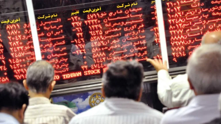 آغاز سبز بورس با رشد ۱۱۰ هزار واحدی شاخص کل