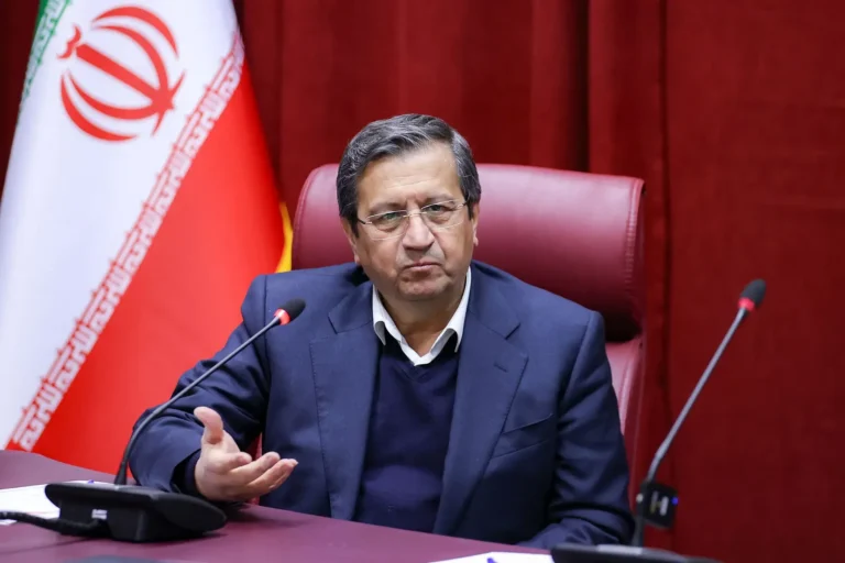 همتی: گره کور بانکی ایران و عراق در هفته‌های آینده باز می‌شود