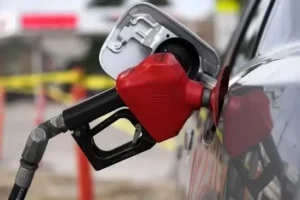 بنزین سه‌نرخی یا غفلت از ۲۰۰ میلیون مترمکعب گاز؟ تاوان انحصار در اقتصاد انرژی