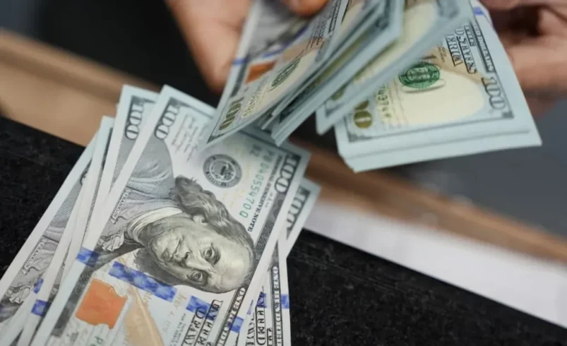 آغاز فروش ۱۰ هزار دلاری ارز با کارت ملی؛ سهمیه جدید در ۴ بانک کلید خورد