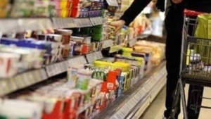 بحران معیشت غرب؛ وقتی بدهی، تورم و جنگ هم‌زمان به سفره خانوار می‌رسند